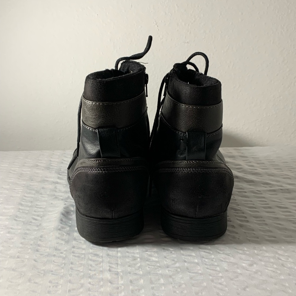 Great boots with little wear